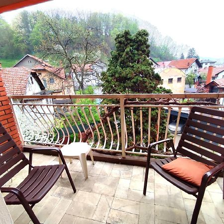 Rooms & Apartment Gh Pasha ทูซลา ห้อง รูปภาพ