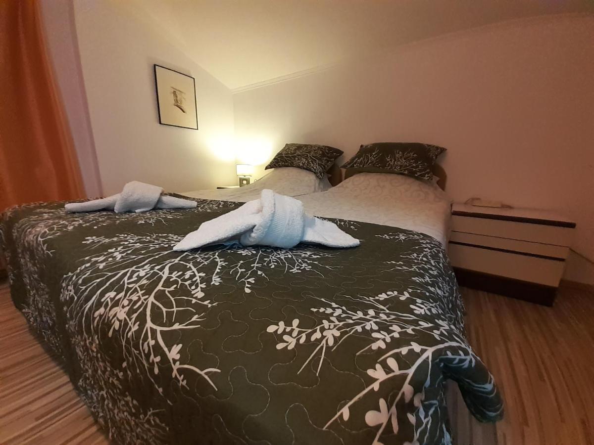 Rooms & Apartment Gh Pasha ทูซลา ภายนอก รูปภาพ