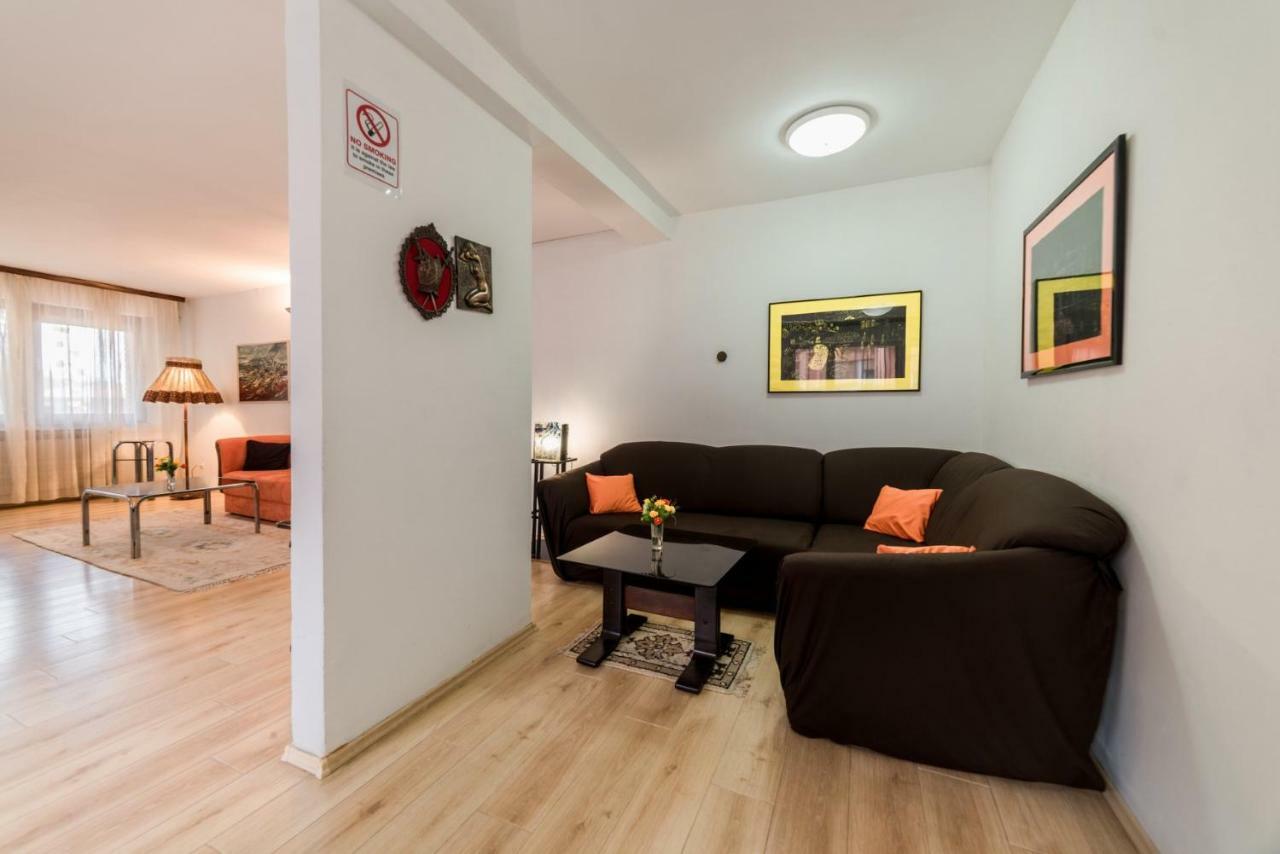 Rooms & Apartment Gh Pasha ทูซลา ภายนอก รูปภาพ